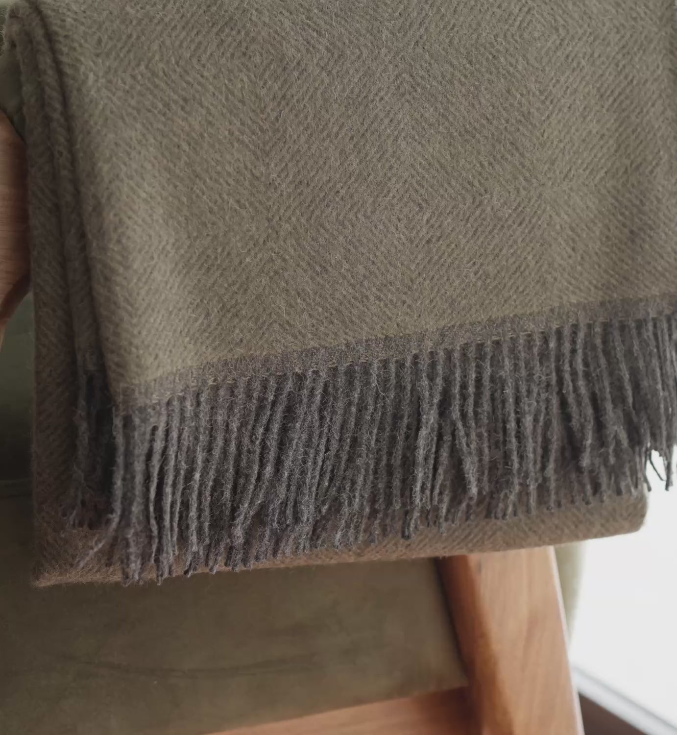 alpaca blankets color dark green 